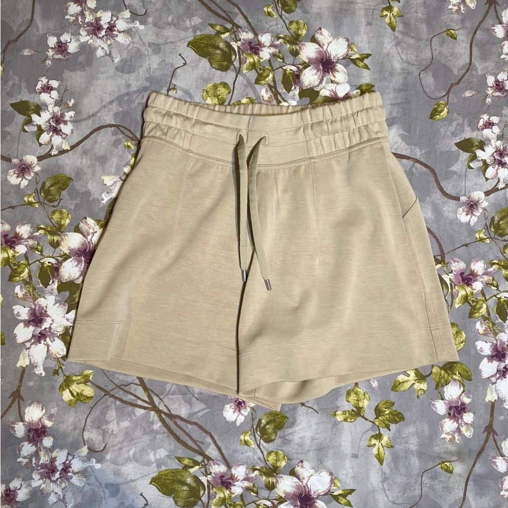 lululemon soft ambitions high rise shorts